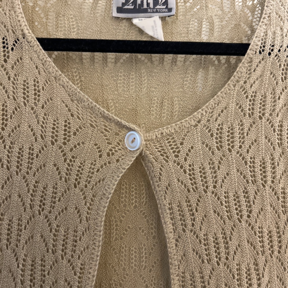 Tan Cover -Size Medium - Picture 2 of 7